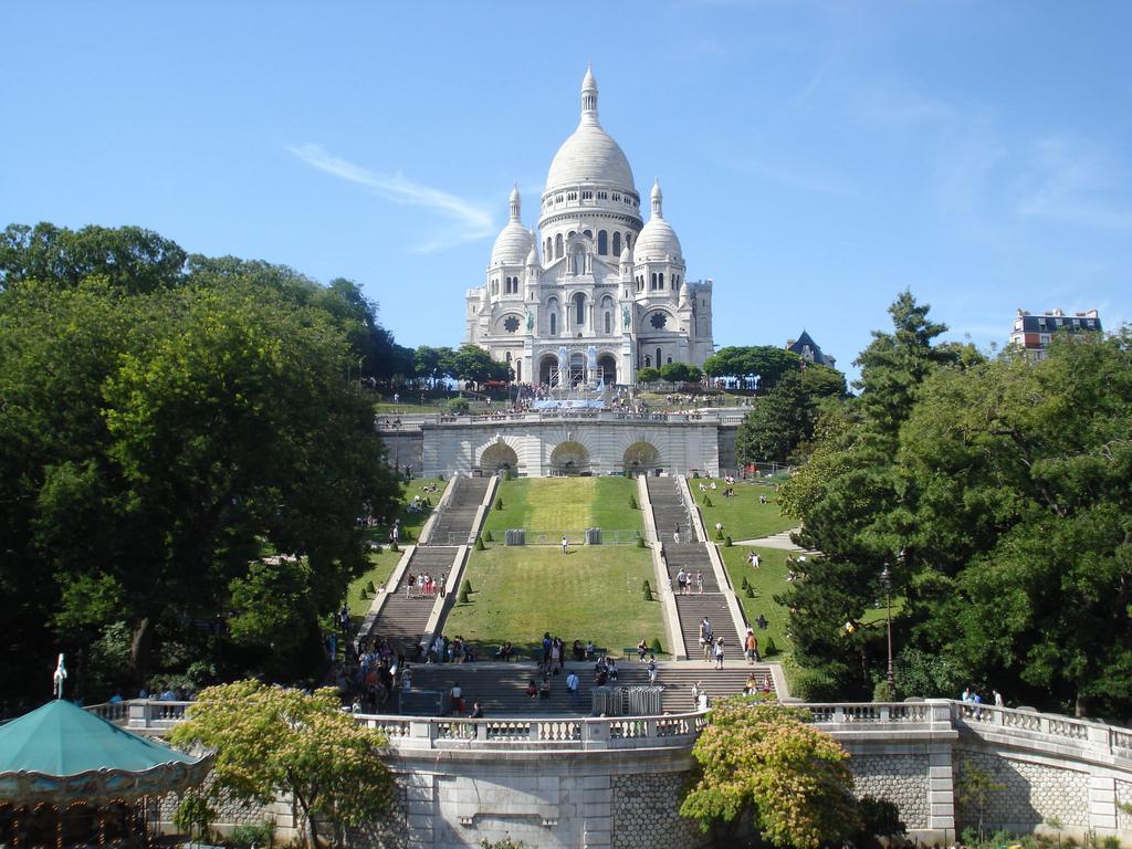 Appartamento Duplex De Charme Au Coeur De Montmartre Parigi Esterno foto
